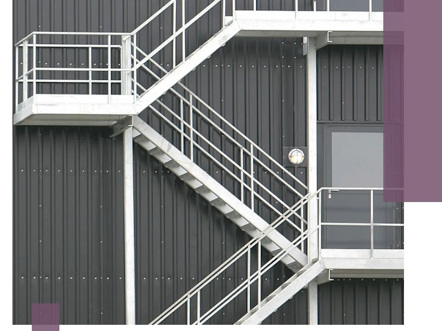 Изготовление и монтаж пожарных лестниц в Ижевске быстро и надежно