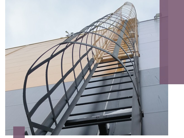 Изготовление и монтаж пожарных лестниц в Ижевске профессионально