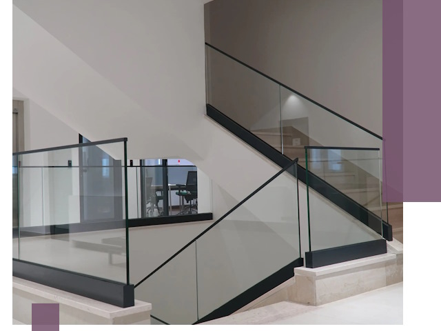 Стеклянные перила премиум-класса с установкой в Ижевске