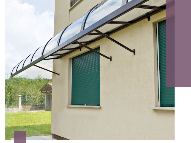 Козырьки над окнами в Ижевске — изготовление и монтаж по выгоде